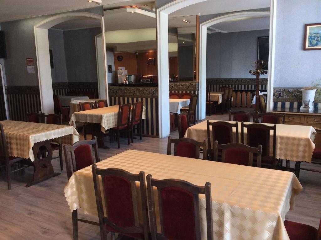 National Hotel Rusze Kültér fotó