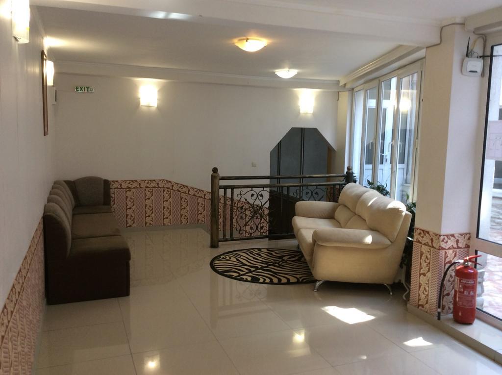 National Hotel Rusze Kültér fotó