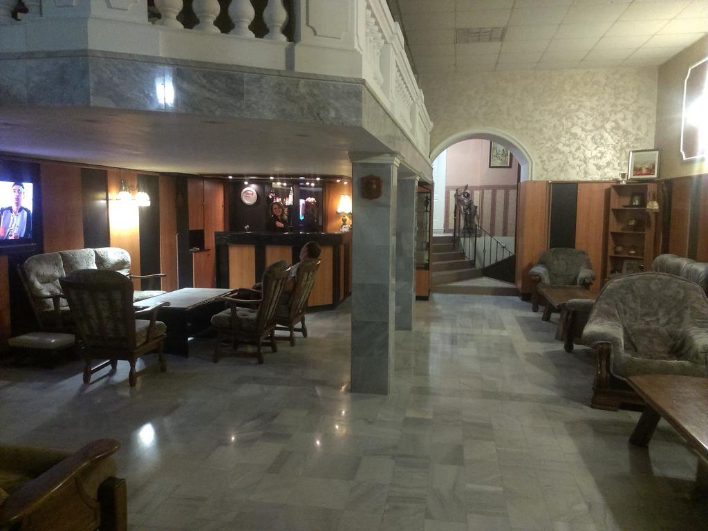 National Hotel Rusze Kültér fotó