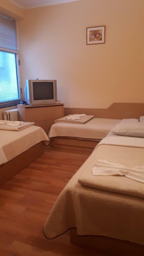 National Hotel Rusze Kültér fotó